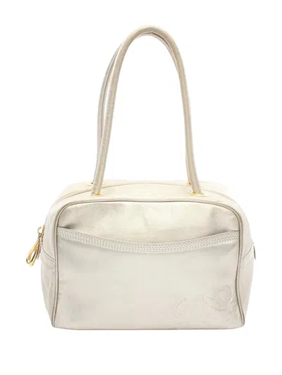 Pre-owned Loewe 20th Century Leather Anagram Shoulder Bag In Gold