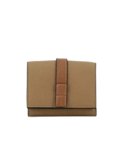 Loewe Three-fold Wallet In Brown