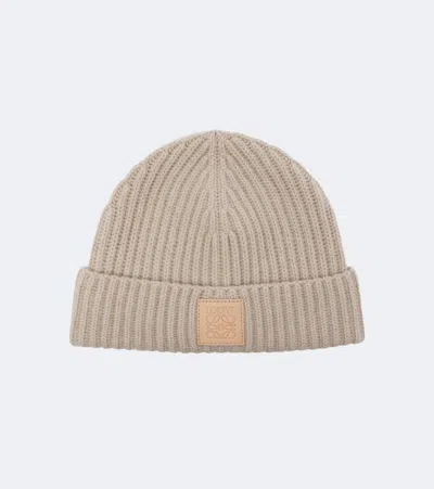 Loewe Anagram Cashmere Beanie In Neutral