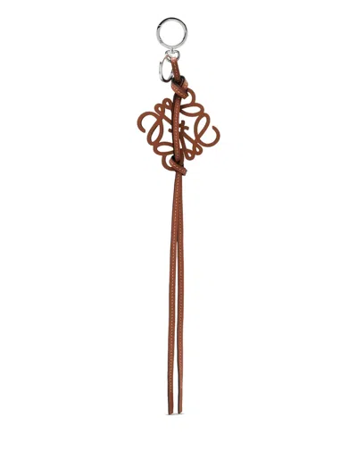 Loewe Anagram Charm Keyring In Burgundy