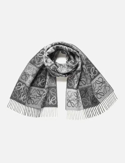 Loewe Anagram Scarf In Gray