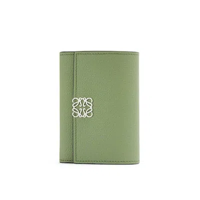 Loewe Anagram Small Vertical Wallet - Rosemary In Pink