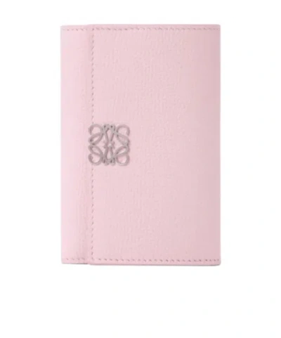 Loewe Anagram Small Vertical Wallet In Pink