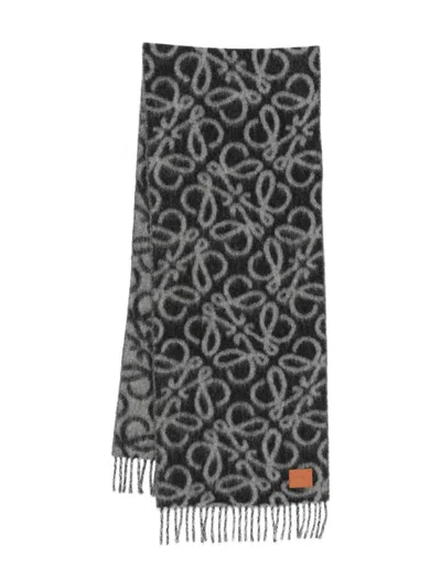 Loewe Anagram Wool Scarf In Gray