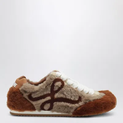 LOEWE BALLET RUNNER 2.0 SNEAKERS IN TAN/BROWN SHEARLING
