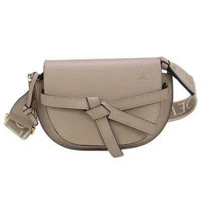 Pre-owned Loewe Beige Leather Shoulder Bag () In Sand