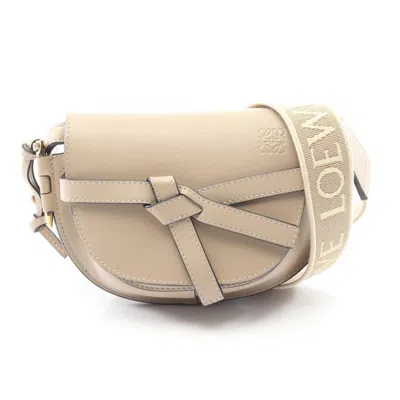 Pre-owned Loewe Beige Leather Shoulder Bag () In Sand