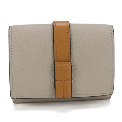 Pre-owned Loewe Beige Leather Wallet (tri-fold) () In Sand
