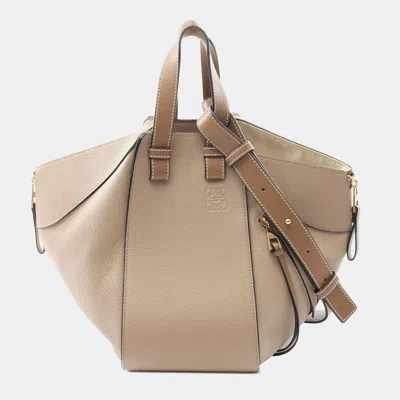 Pre-owned Loewe Beige Small Leather Hammock Bag In Sand