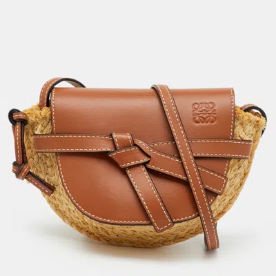 Pre-owned Loewe Beige/tan Raffia And Leather Mini Gate Shoulder Bag In Sand