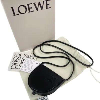 Pre-owned Loewe Black Leather Pochette Shoulder Bag ()