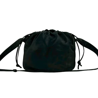 Pre-owned Loewe Black Leather Pochette Shoulder Bag ()