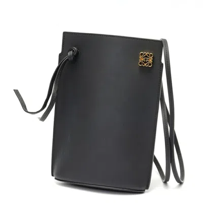 Pre-owned Loewe Black Leather Pouch Shoulder Bag ()