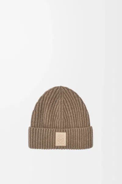 Loewe Beanie In Cashmere For Woman In Orange