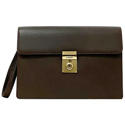 Pre-owned Loewe Brown Leather Clutch Bag ()