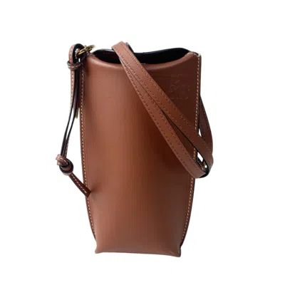 Pre-owned Loewe Brown Leather Pochette Shoulder Bag ()