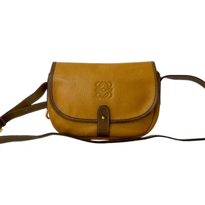 Pre-owned Loewe Brown Leather Pochette Shoulder Bag ()