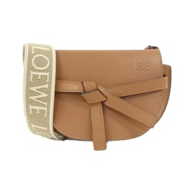 Pre-owned Loewe Brown Leather Shoulder Bag ()