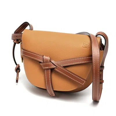 Pre-owned Loewe Brown Light Camel Leather Shoulder Bag ()