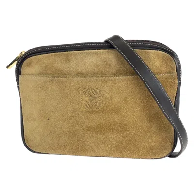 Pre-owned Loewe Brown Suede Leather Pochette Shoulder Bag ()
