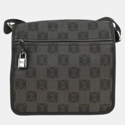 Pre-owned Loewe Brown/black Shoulder Bag
