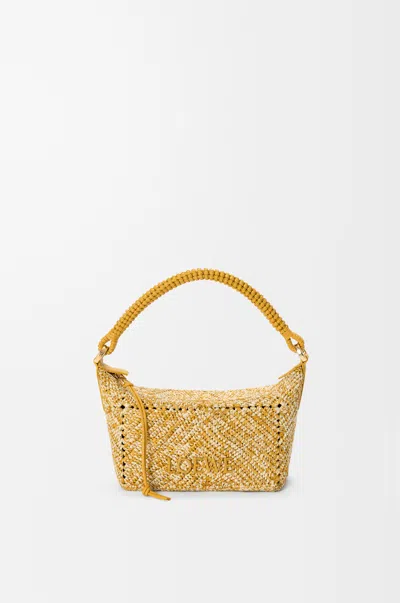 Loewe Cala Mini Bag In Melange Raffia Pour Femme In Gold