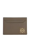 Loewe Calfskin Logo-plaque Cardholder In Brown