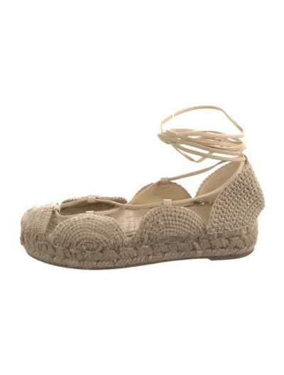 Pre-owned Loewe Canvas Cutout Accent Espadrilles In Neutrals