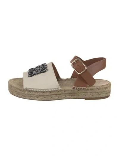 Pre-owned Loewe Canvas Espadrilles In Neutral