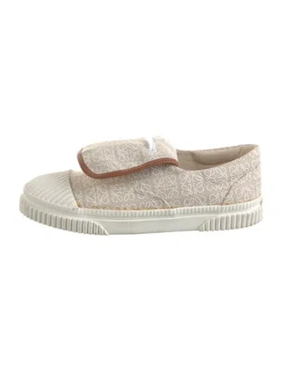 Pre-owned Loewe Canvas Sneakers In Neutral