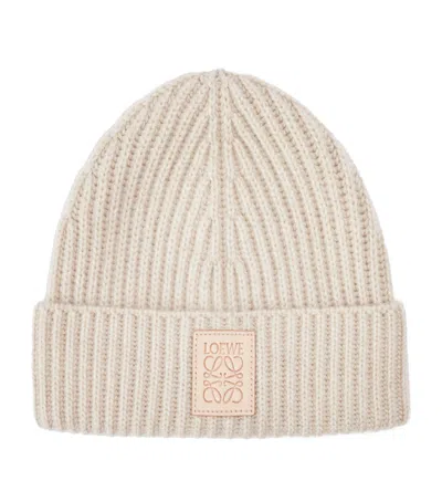 Loewe Cashmere Beanie In Neutral