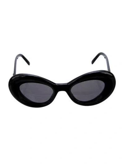 Pre-owned Loewe Cat-eye Tinted Sunglasses In Black