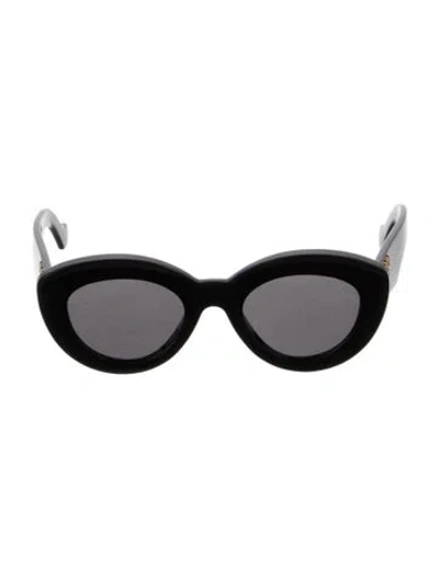 Pre-owned Loewe Cat-eye Tinted Sunglasses In Black