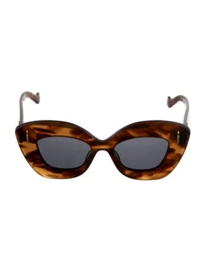 Pre-owned Loewe Cat-eye Tinted Sunglasses In Brown