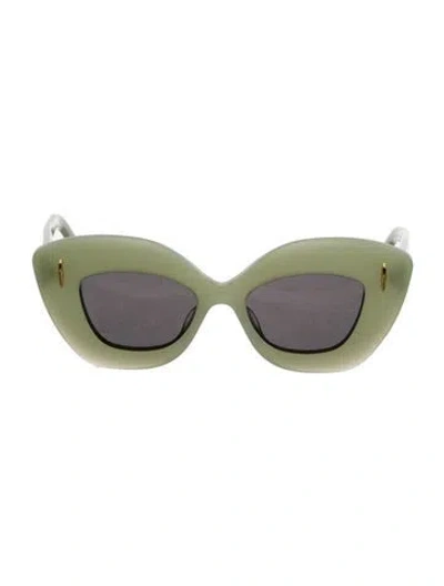 Pre-owned Loewe Cat-eye Tinted Sunglasses In Green