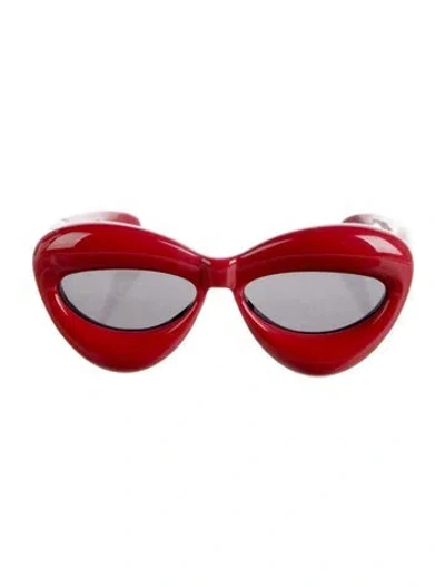 Pre-owned Loewe Cat-eye Tinted Sunglasses In Red