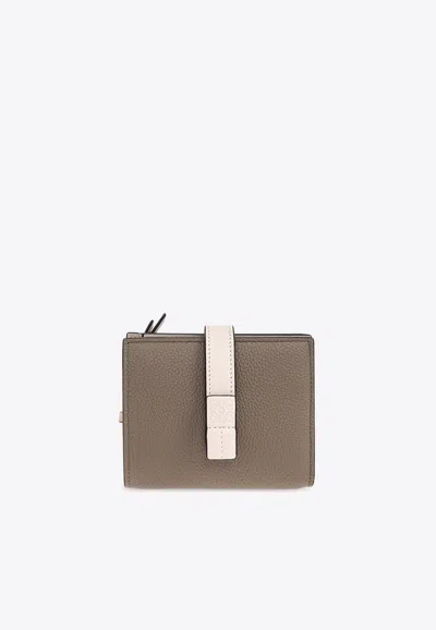 Loewe Compact Grained Leather Wallet In Brown