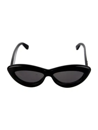 Pre-owned Loewe Curvy Cat-eye Sunglasses In Black