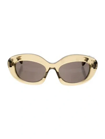 Pre-owned Loewe Curvy Cat-eye Sunglasses In Brown