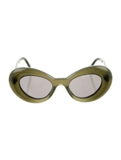 Pre-owned Loewe Curvy Cat-eye Sunglasses In Green