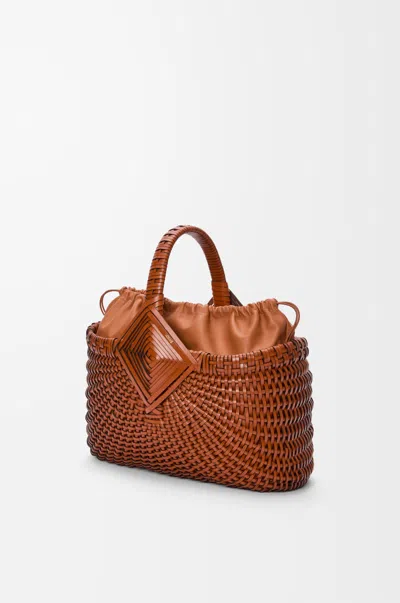Loewe Diamond Square Basket In Leather Skin For Woman In Tan