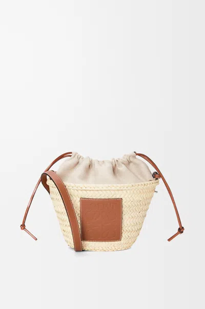 Loewe Drawstring Bucket In Palm Leaf And Leather Skin For Woman In Neutral
