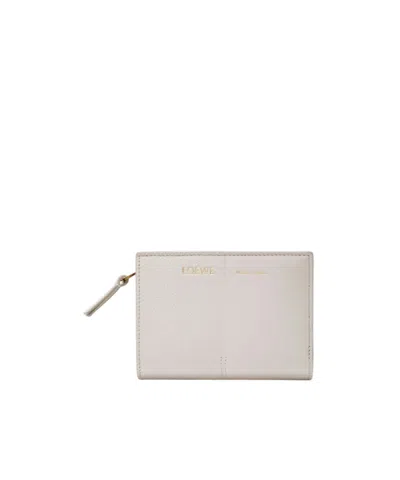 Loewe Duet Compact Wallet In Smooth And Grained Calfskin In Red