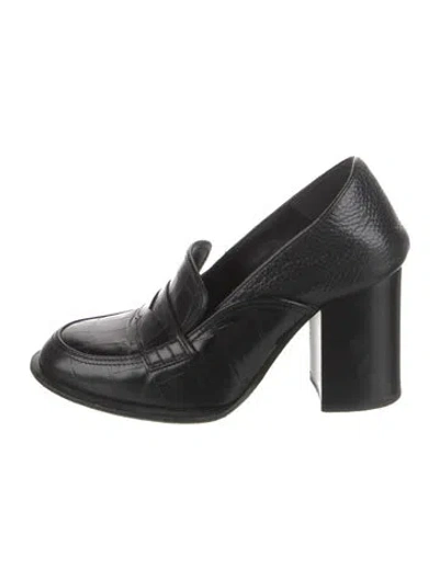 Pre-owned Loewe Embossed Leather Pumps In Black