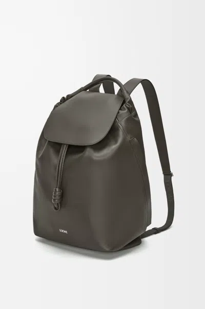 Loewe Flamenco Backpack In Shiny Supple Leather Skin For Man In Gray