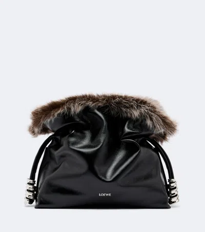 Loewe Clutch Flamenco Medium Aus Leder Mit Shearling In Schwarz