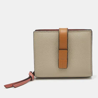 Pre-owned Loewe Flap Strap Off White/brown Leather Compact Wallet