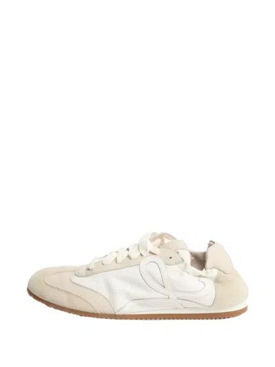 Pre-owned Loewe Flow Sneakers In White