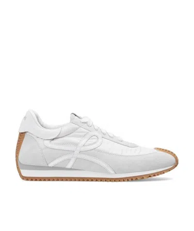Loewe Flow In White