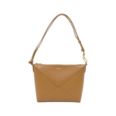 Pre-owned Loewe Gold Leather Shoulder Bag ()